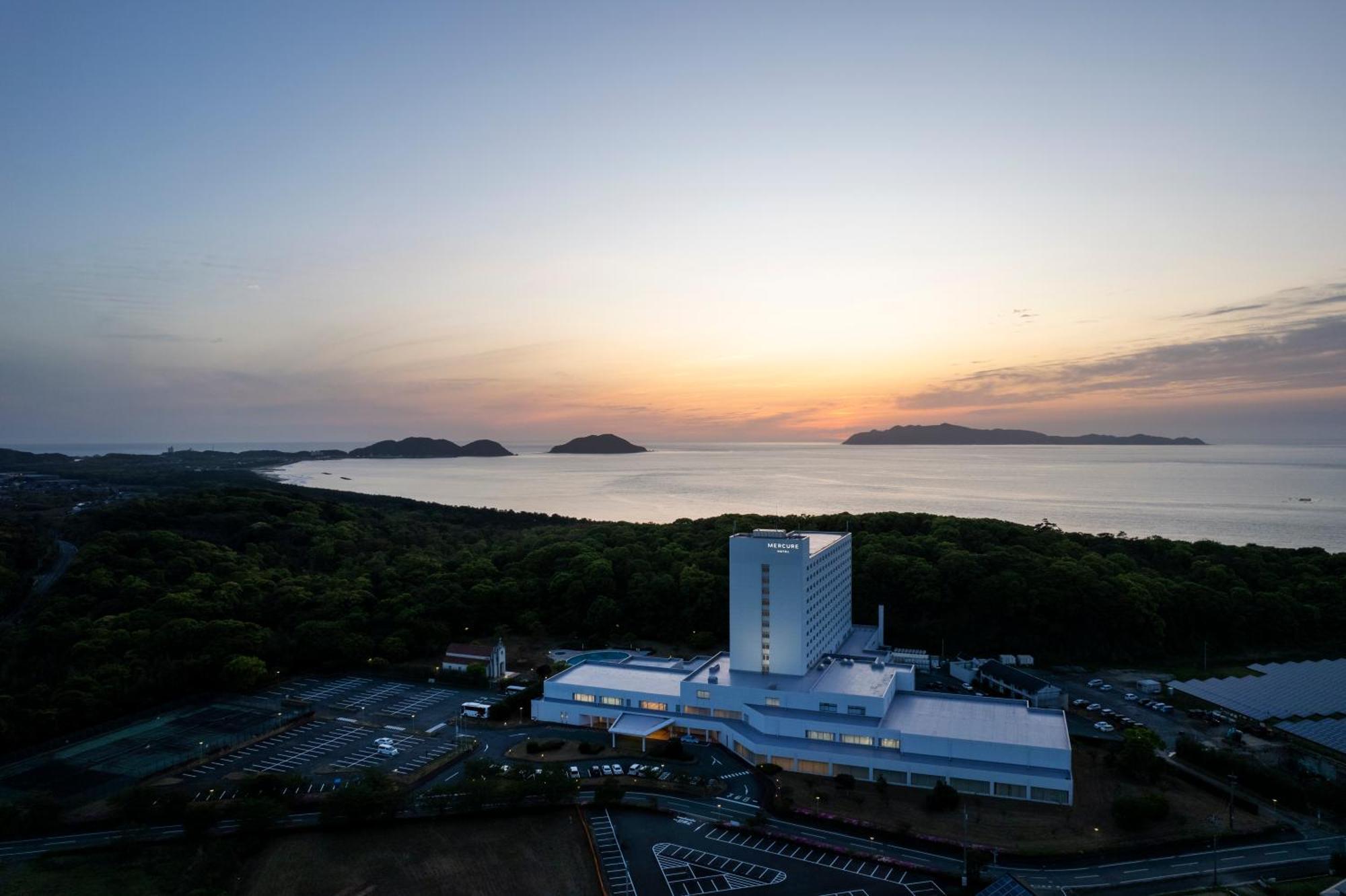 Mercure Fukuoka Munakata Resort & Spa Exterior photo